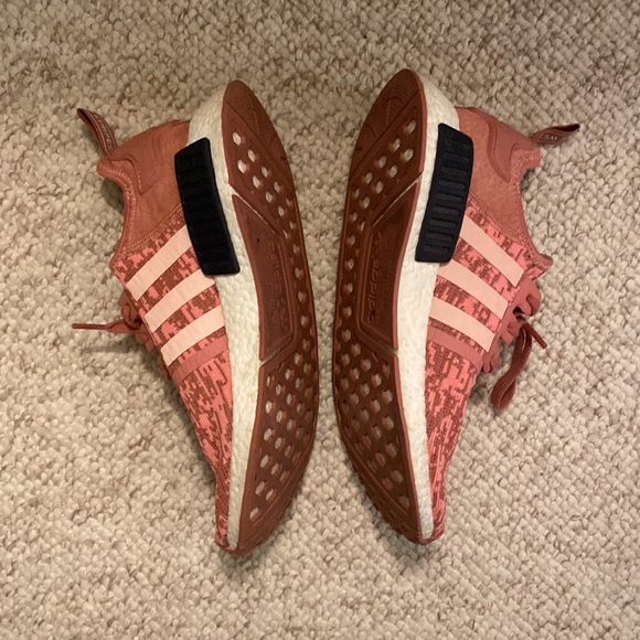 Adidas NMD R1 - Picture 2 of 7